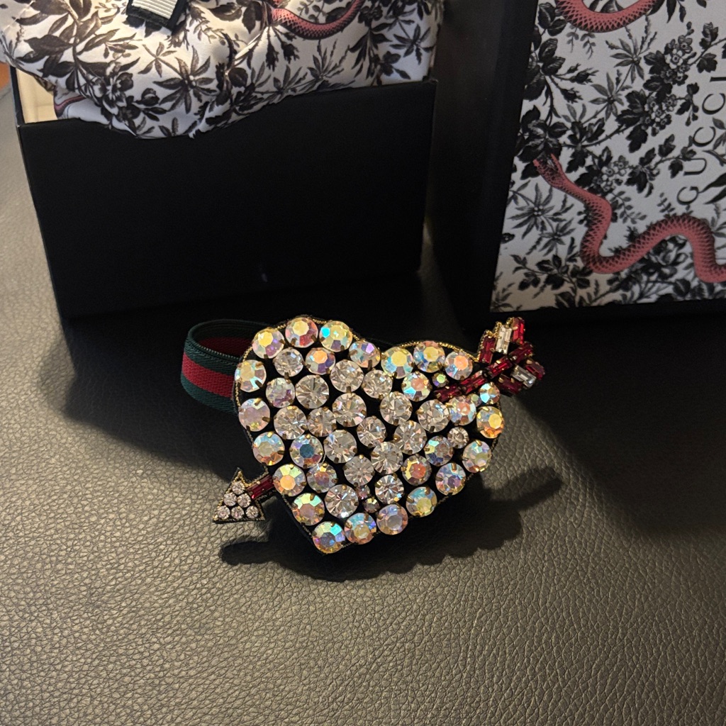 Gucci Pierced Heart Bracelet